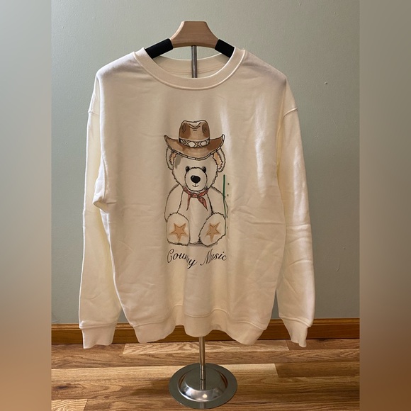 Zoe + Liv Tops - White Bear Country Music Graphic Sweat Shirt Size Medium NWT